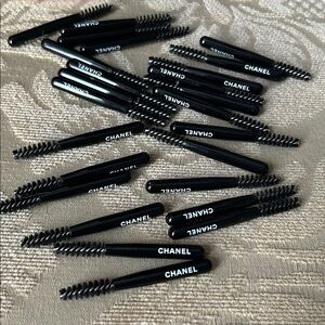 25 pieces CHANEL brow/lash Brush Set